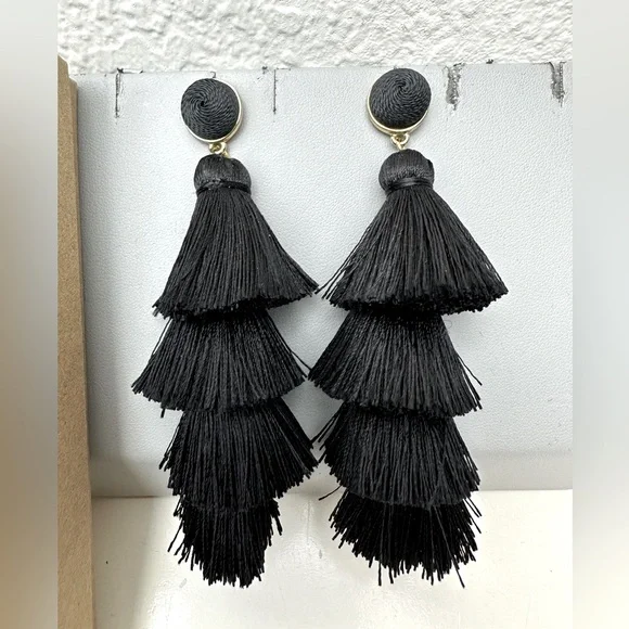 PAPA GEMS VINTAGE JEWELRY SHOP Black Tiered Tassle Dangle Earrings - Picture 2 of 7